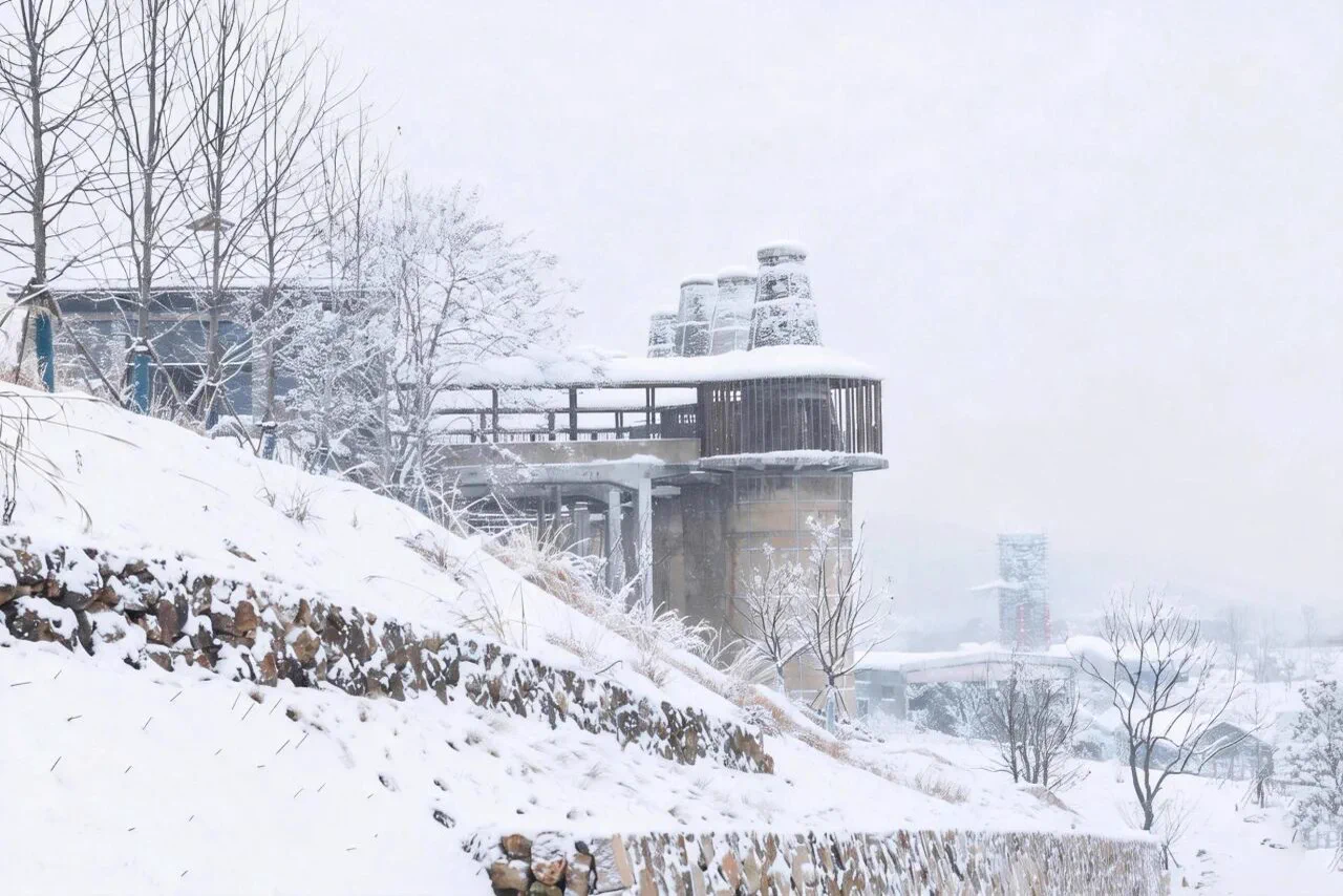 大雪中的矾山八大窑与山林